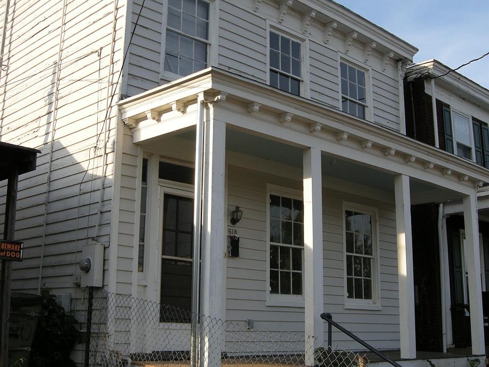 618 China Street