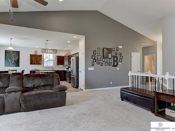 4th image of 4219 Heartland Dr