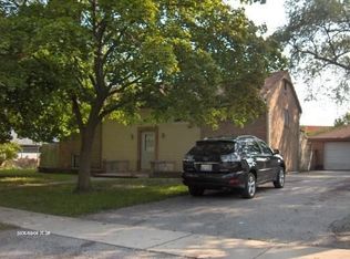 136 S Pinecrest Rd, Bolingbrook, IL 60440