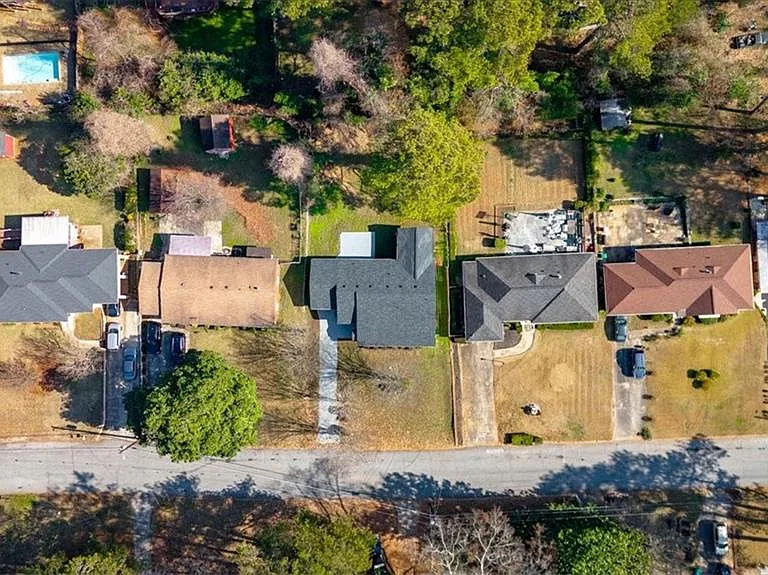 2142 Cloverdale Dr SE — Photo 24