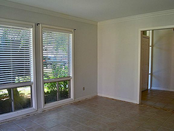 4th image of 3810 Marlin Ln