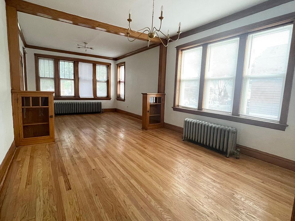 1st image of 3960 S Artesian Ave #1