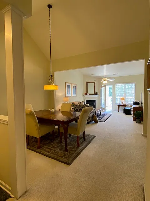 2 bed, 1298 sqft, $1,700 — Photo 3
