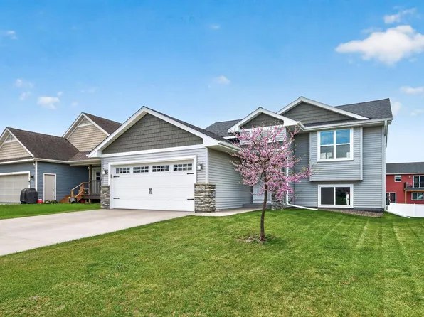 1769 Windflower St, River Falls, WI 54022