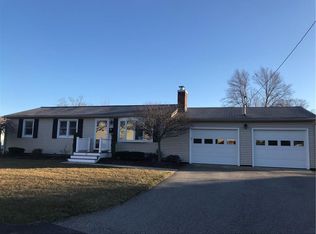 36 Jonquil Dr, Warwick, RI 02818