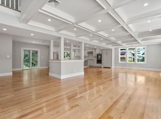 19 Brooks Rd, Gloucester, MA 01930