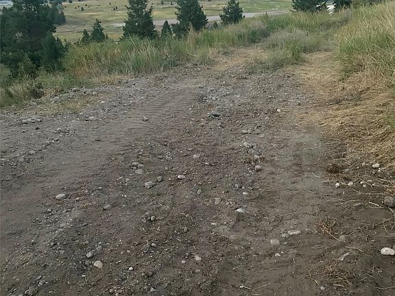 5th image of 8 Long Lake Dr