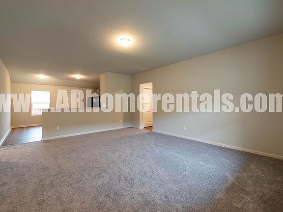 3rd image of 1175 Gallery Dr