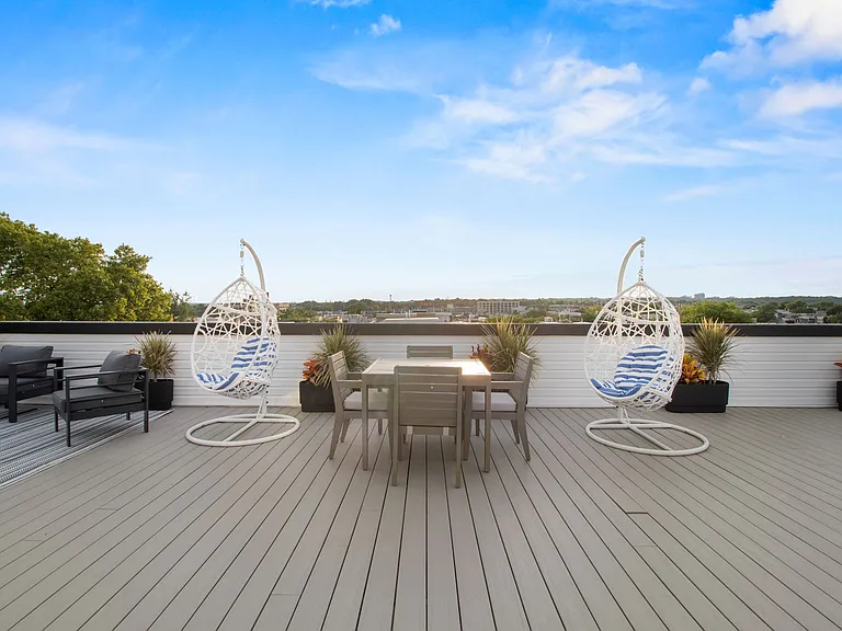 2637 W Jefferson St #407 — Photo 9