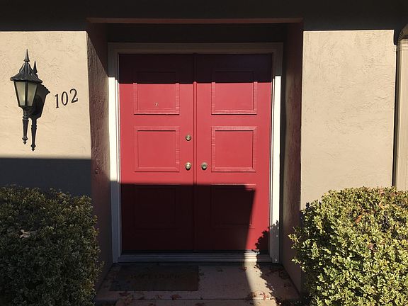 2nd image of 102 Escobar Ct