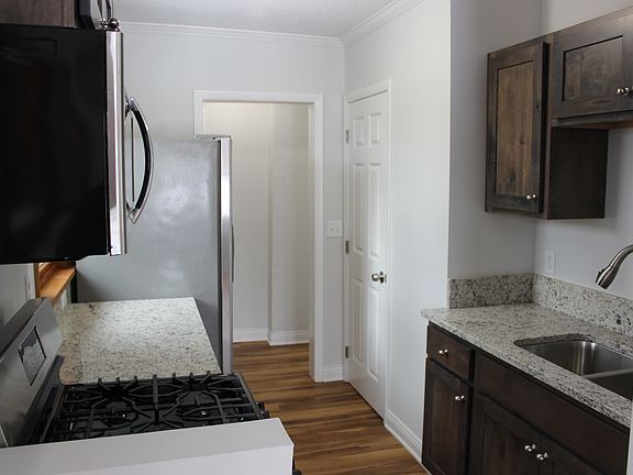 5th image of 5414 33rd Ave S