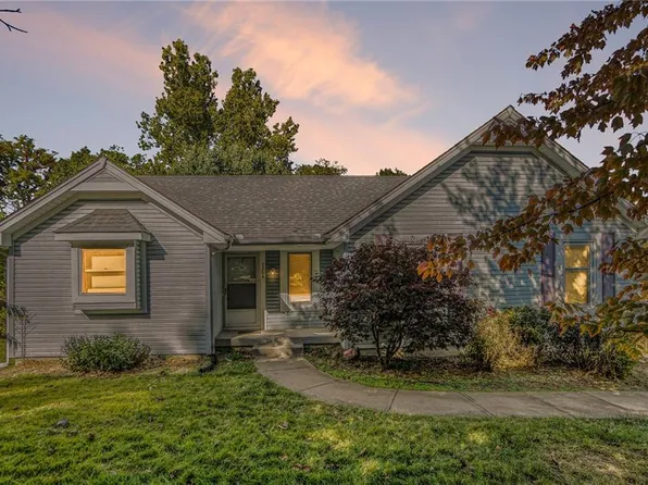 3204 NW Cerrito Ln, Riverside, MO 64150