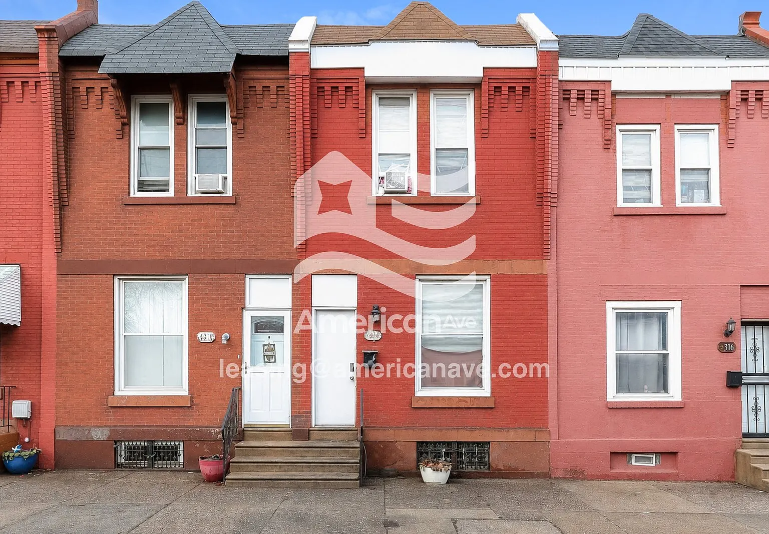 3 bed, 1.0 bath, 1081 sqft, $1,197 — Photo 1