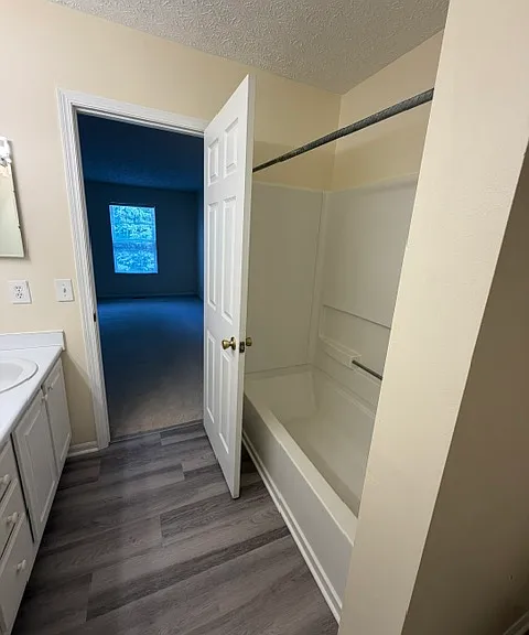 6722 Lagrange Dr — Photo 12
