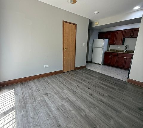 3rd image of 8940 Roberts Rd #1S
