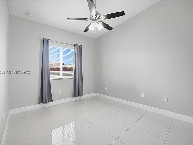 935 NW 2nd Ave — Photo 11