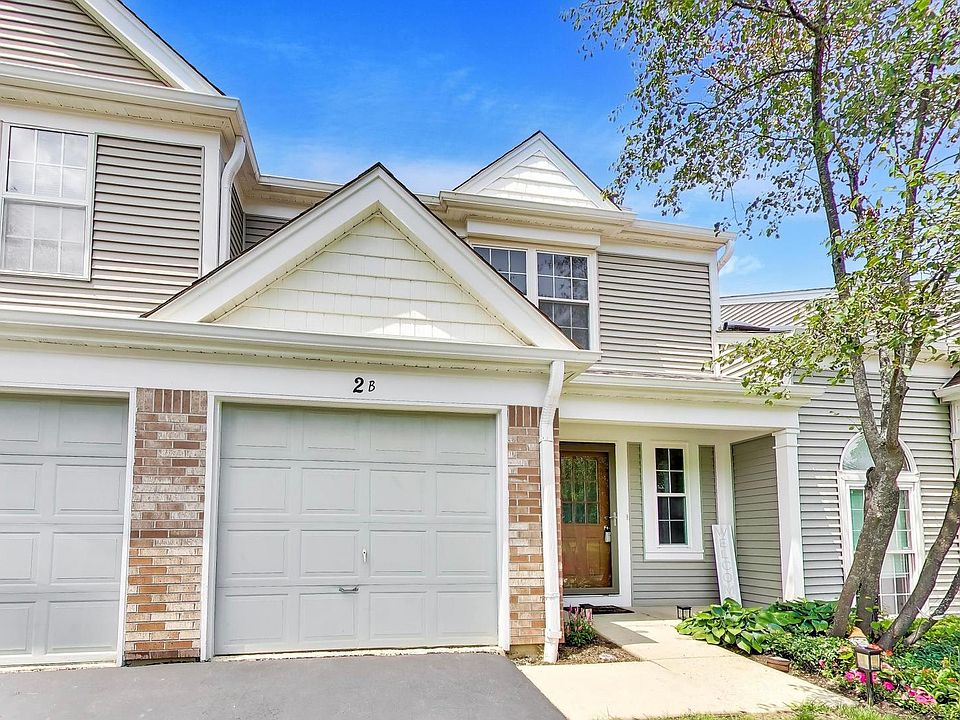 1st image of 2 Chaucer Ln #B