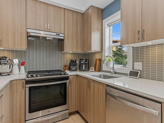 5th image of 39885 Government Rd #2