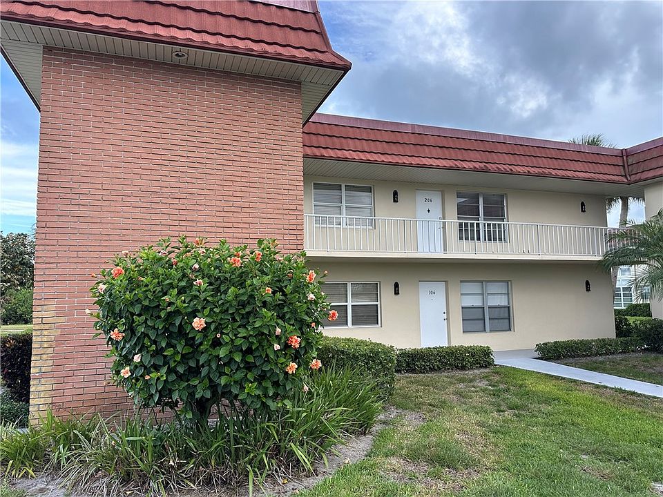 1st image of 64 Woodland Dr APT 206