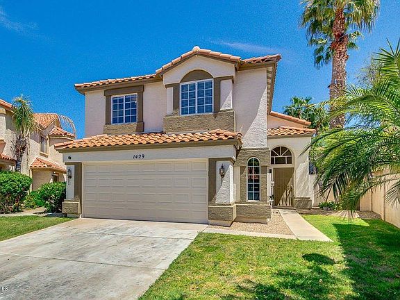 2nd image of 1429 N San Joaquin Dr