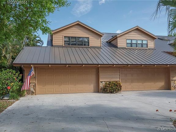 2nd image of 148 SE Crestwood Cir Unit 6-48
