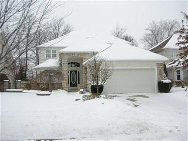 1st image of 394 W Glengary Cir