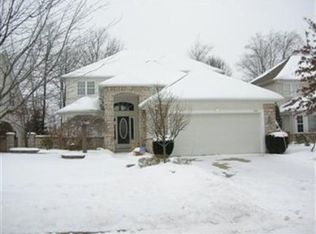 394 W Glengary Cir, Highland Heights, OH 44143