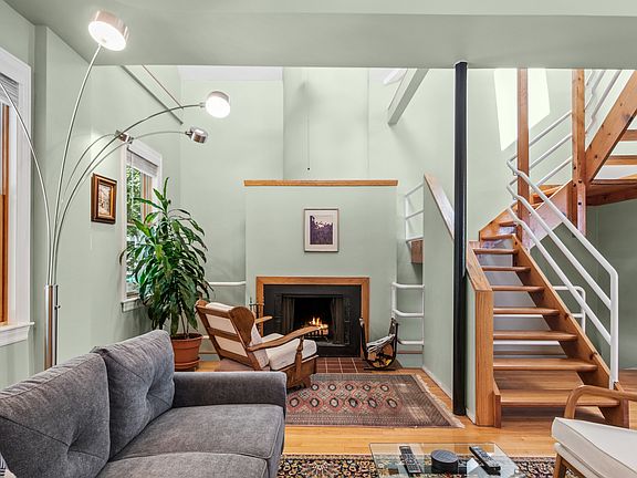 5th image of 3013 N Racine Ave