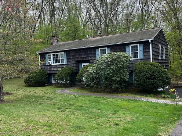 21 Pine Street, Oxford, CT 06478