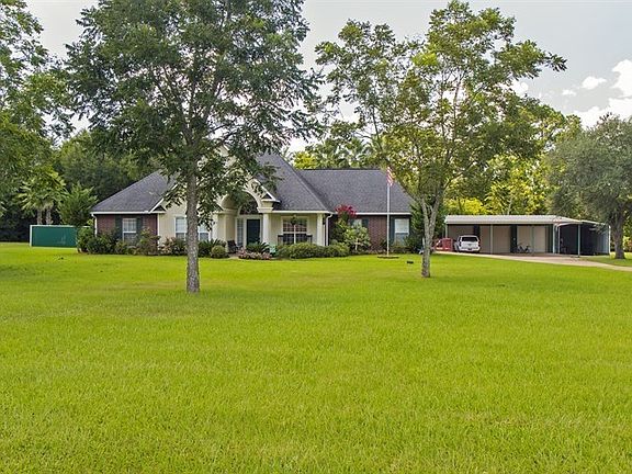 2nd image of 325 Settlers Trl