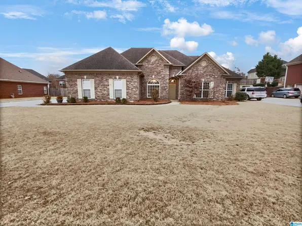 4723 Thornhill Rd, Gardendale, AL 35071