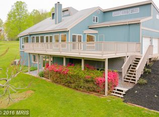 211 Twin Mountain View Ln, Hedgesville, WV 25427