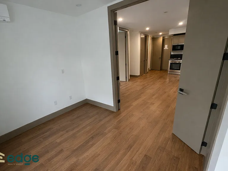 419 E 135th St #1G — Photo 7