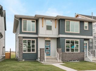19760 SW 45th St SE, Calgary, AB T3M 2Z1