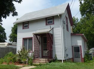 260 Riverside St, Janesville, WI 53548