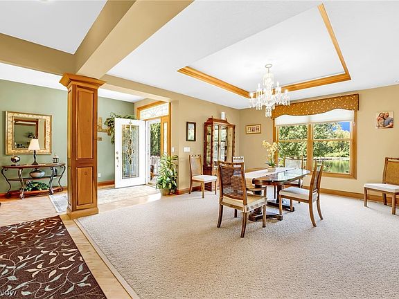 3rd image of 5717 Vandemark Rd