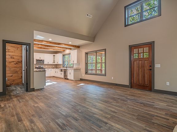 5th image of 54 Huron Cir