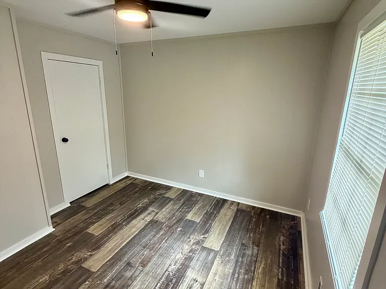 1620 3rd Ave N — Photo 6