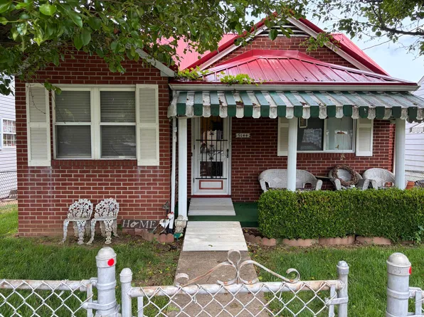 5144 Kentucky St, White Sulphur Springs, WV 25309