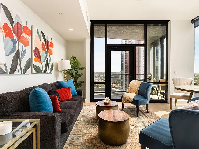 70 Rainey St #1807 — Photo 4