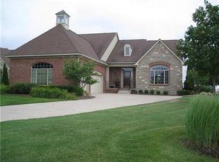 5396 Pinnacle Ct, Ann Arbor, MI 48108