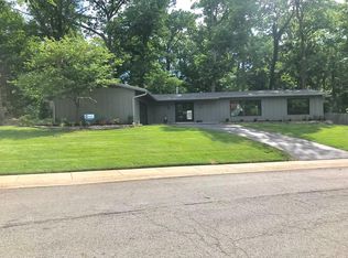 200 Bay Shore Dr, Decatur, IL 62521