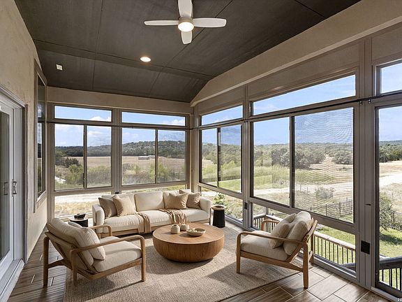 4th image of 141 Mescalero