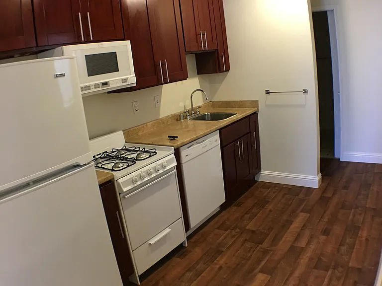 236 Ortega St — Photo 8