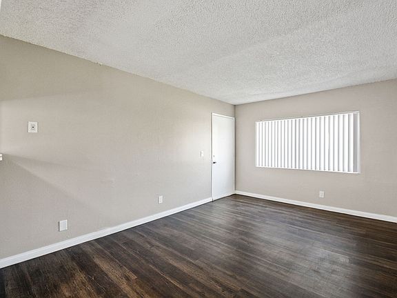 3rd image of 1475 E Date St APT 122