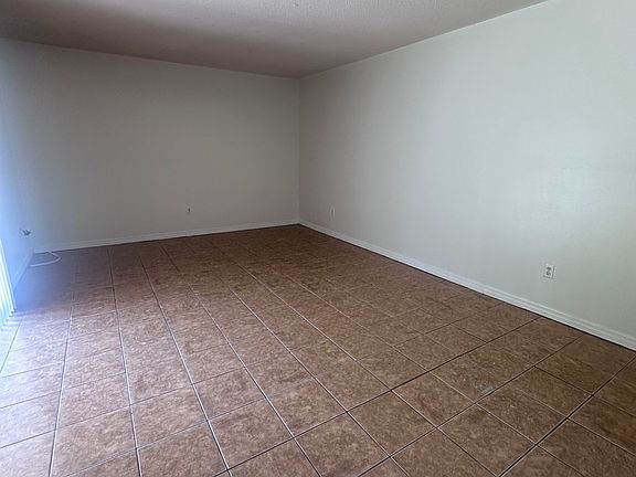 2nd image of 1209 Cr463b