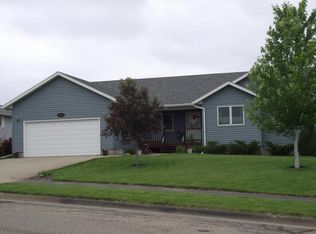 1813 Abbey Rd, Pierre, SD 57501