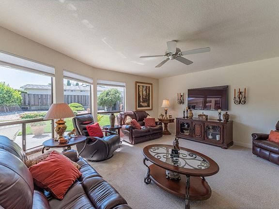 4th image of 780 Donald Dr