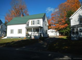 22 Pleasant St, Lincoln, ME 04457