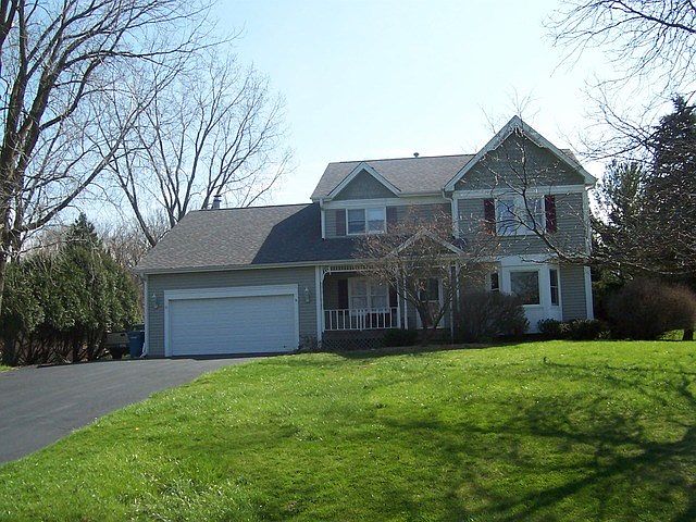 1st image of 941 Glen Oak Dr